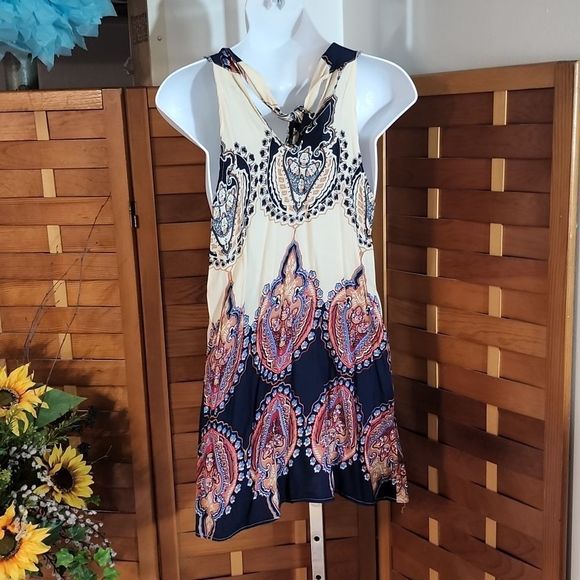 Sleeveless blouse - Picture 3 of 7